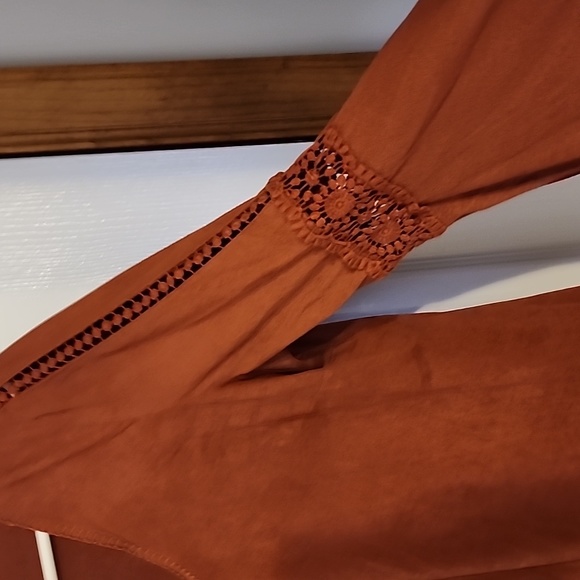 MED Hannah Rust Shirt - Picture 4 of 5